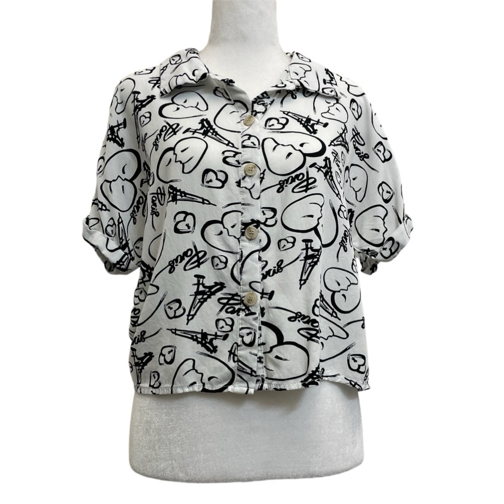 Milk & Honey White and Black Paris Faces Artsy Button Up Crop Top Blouse